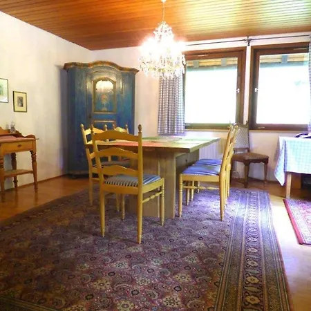 Haus Rossleberg Holiday home Gremmelsbach
